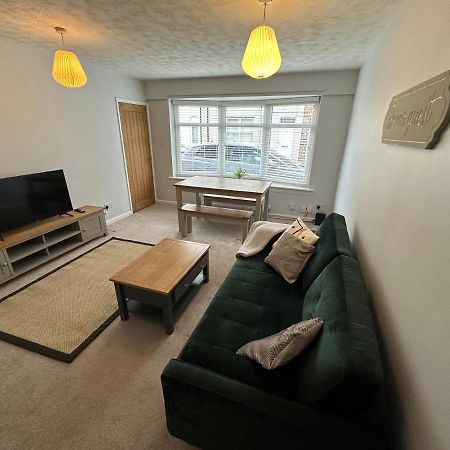 Cosy, 2 Bedroom Cottage In Guisborough Town Centre מראה חיצוני תמונה