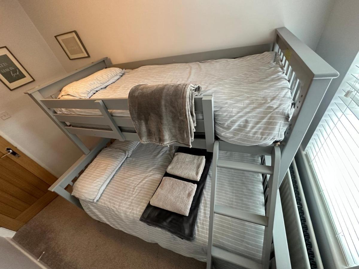 Cosy, 2 Bedroom Cottage In Guisborough Town Centre מראה חיצוני תמונה