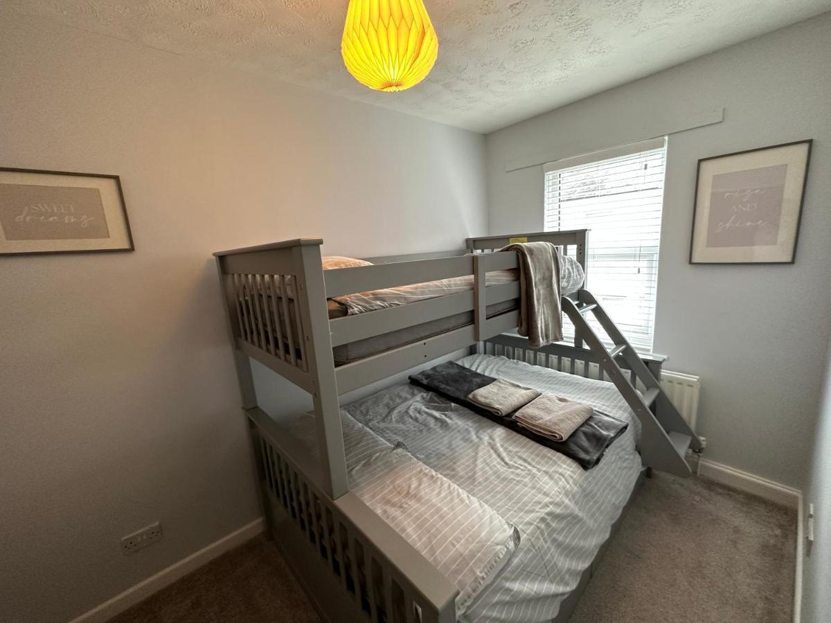 Cosy, 2 Bedroom Cottage In Guisborough Town Centre מראה חיצוני תמונה